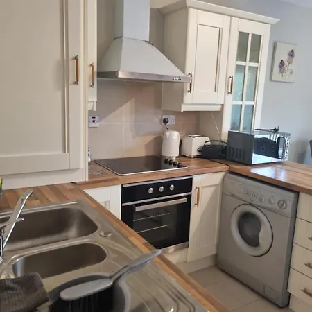 2bedroomed On First Floor With Balcony Apartamento *