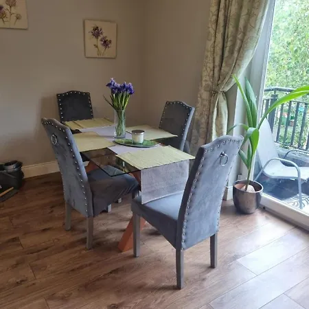 Διαμέρισμα 2bedroomed On First Floor With Balcony Kenmare