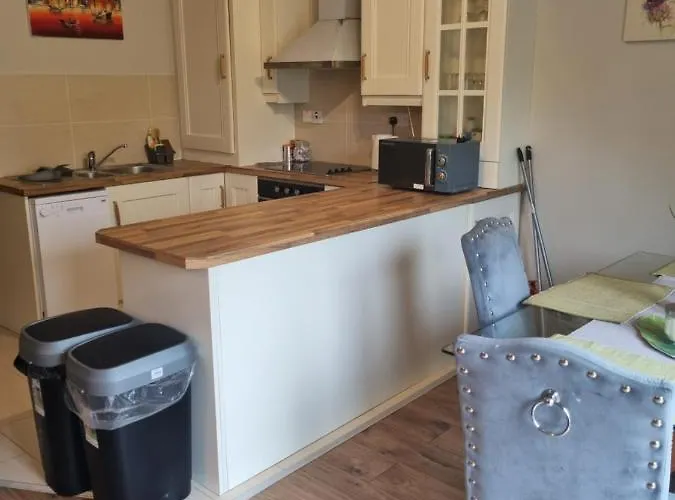 2bedroomed On First Floor With Balcony Kenmare